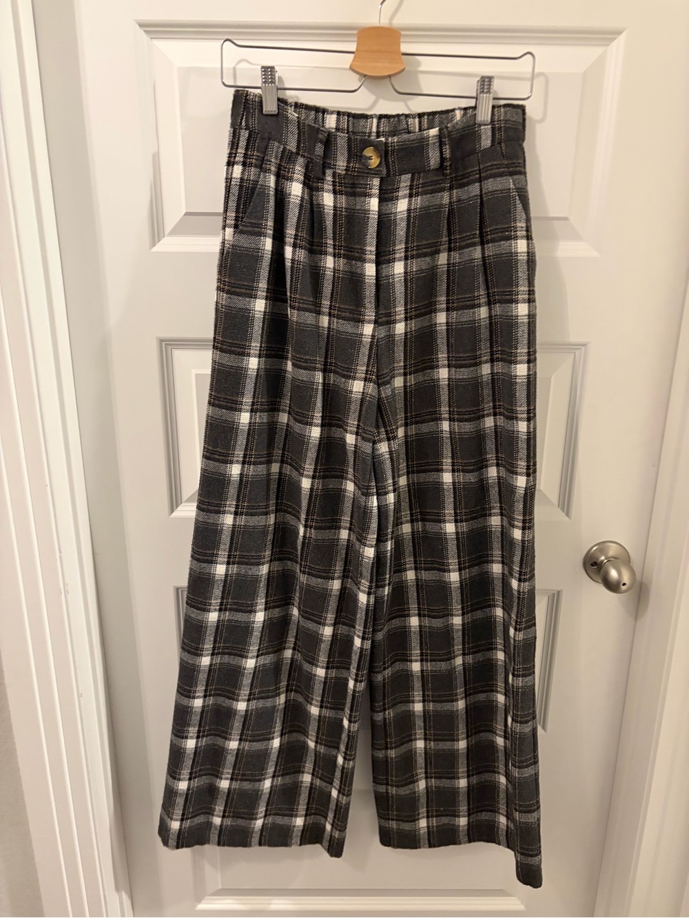 ✨Dressed in Lala wide leg trouser✨